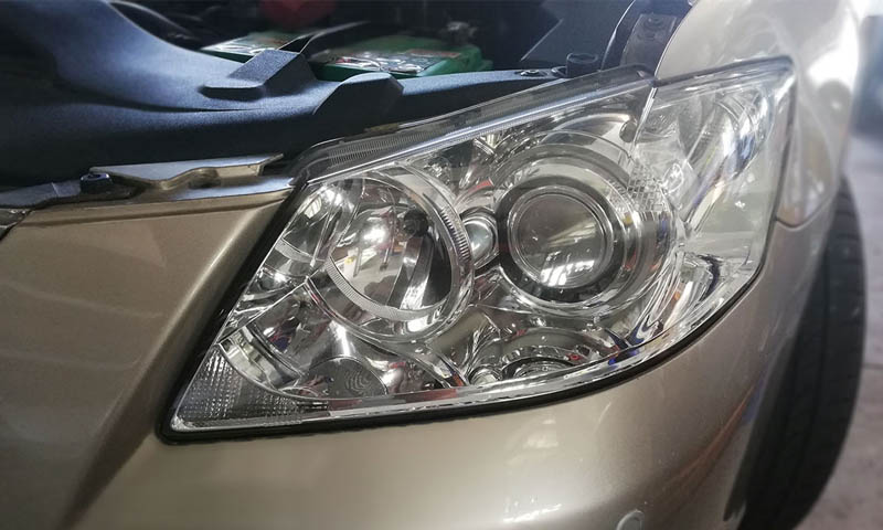 Встановлення bi-led лінз